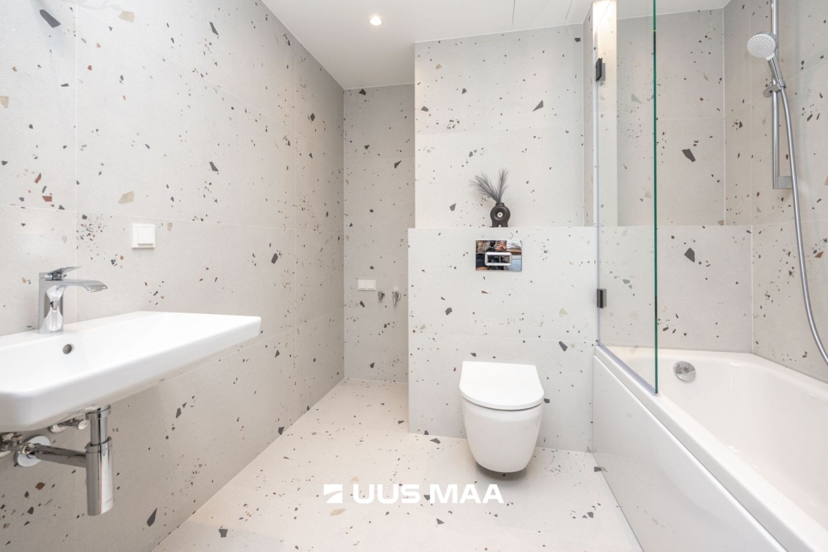 Tallinn, Kesklinna linnaosa, Kassisaba, Luise 13/2-1