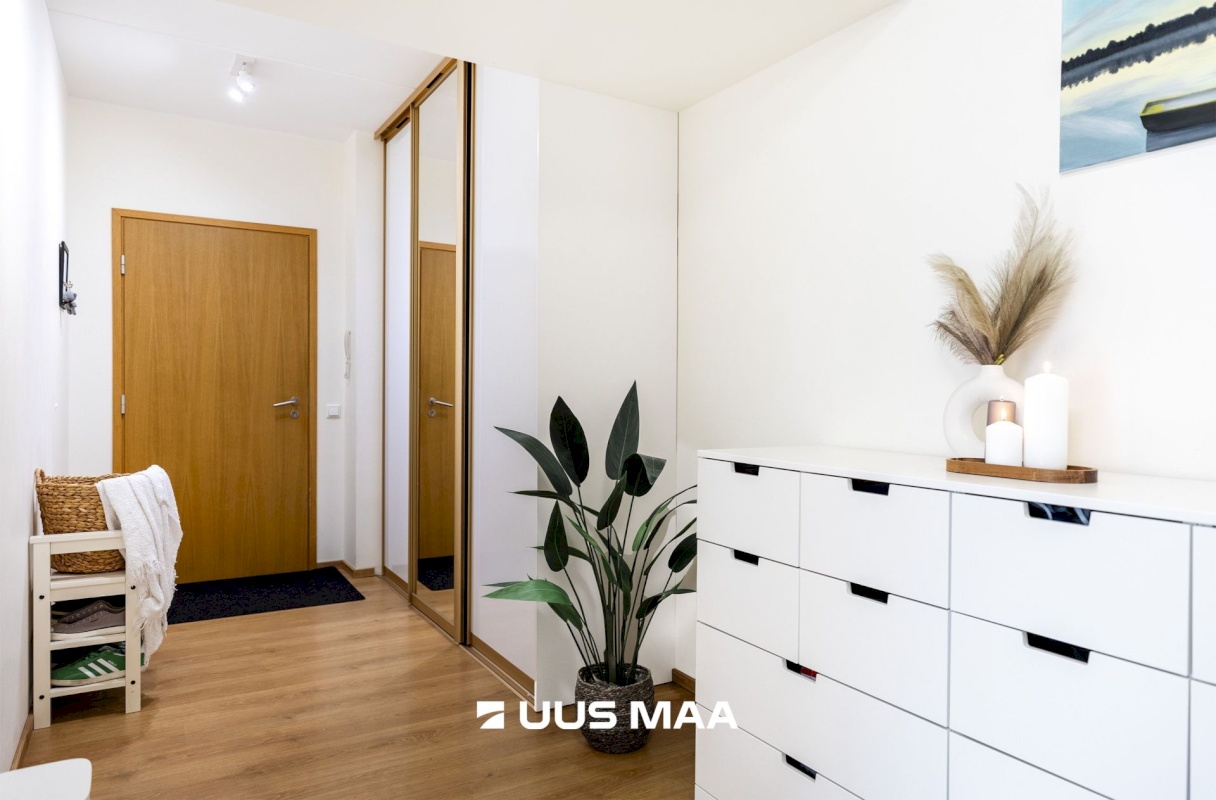 Tallinn, Mustamäe linnaosa, Kadaka pst 142/1