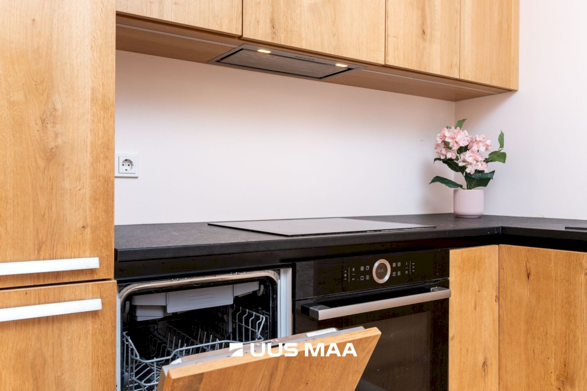 Tallinn, Kesklinna linnaosa, Veerenni, Uus-Tatari 12-1