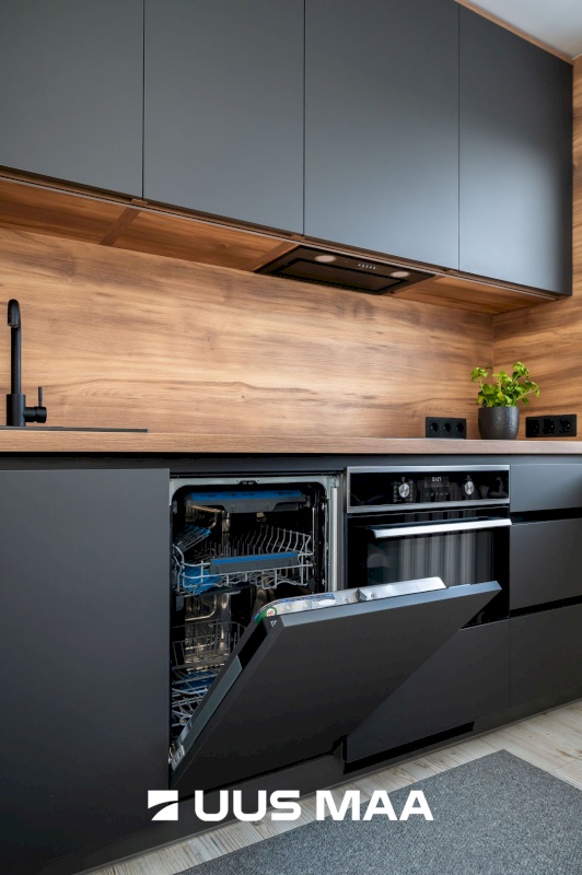 Tallinn, Mustamäe linnaosa, Akadeemia tee 6