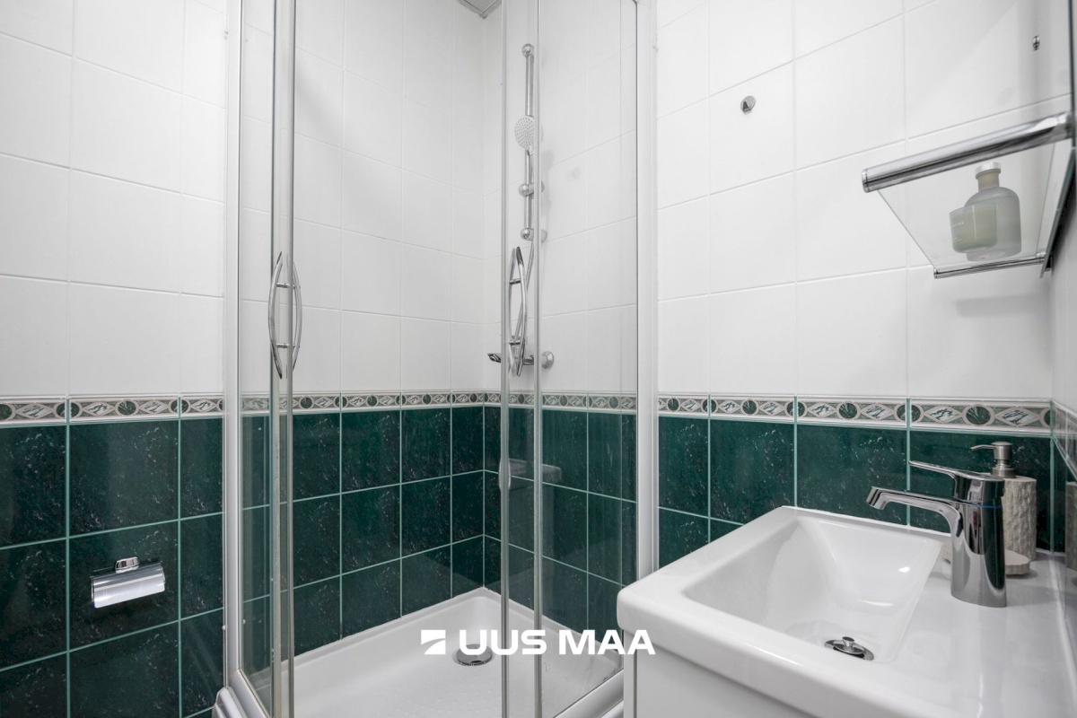 Tallinn, Kesklinna linnaosa, Südalinn, Pronksi 7