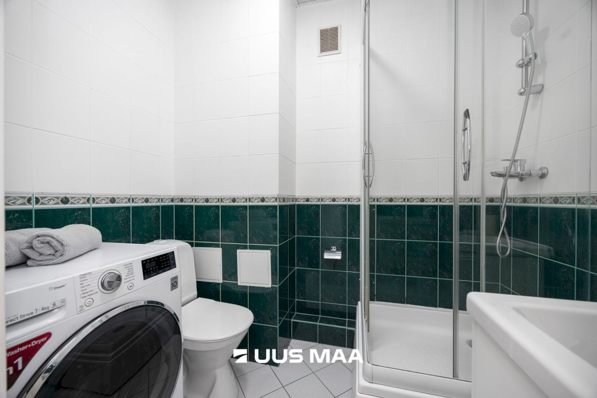 Tallinn, Kesklinna linnaosa, Südalinn, Pronksi 7