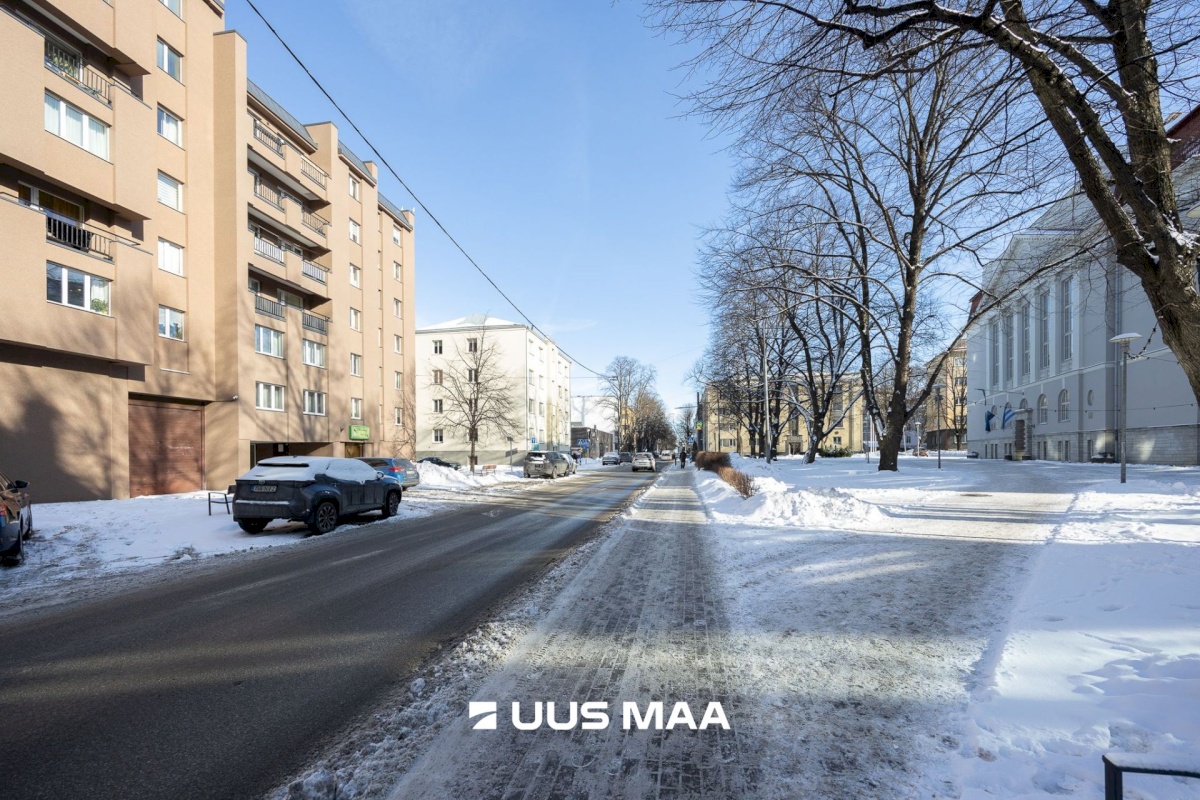 Tallinn, Kesklinna linnaosa, Südalinn, Pronksi 7