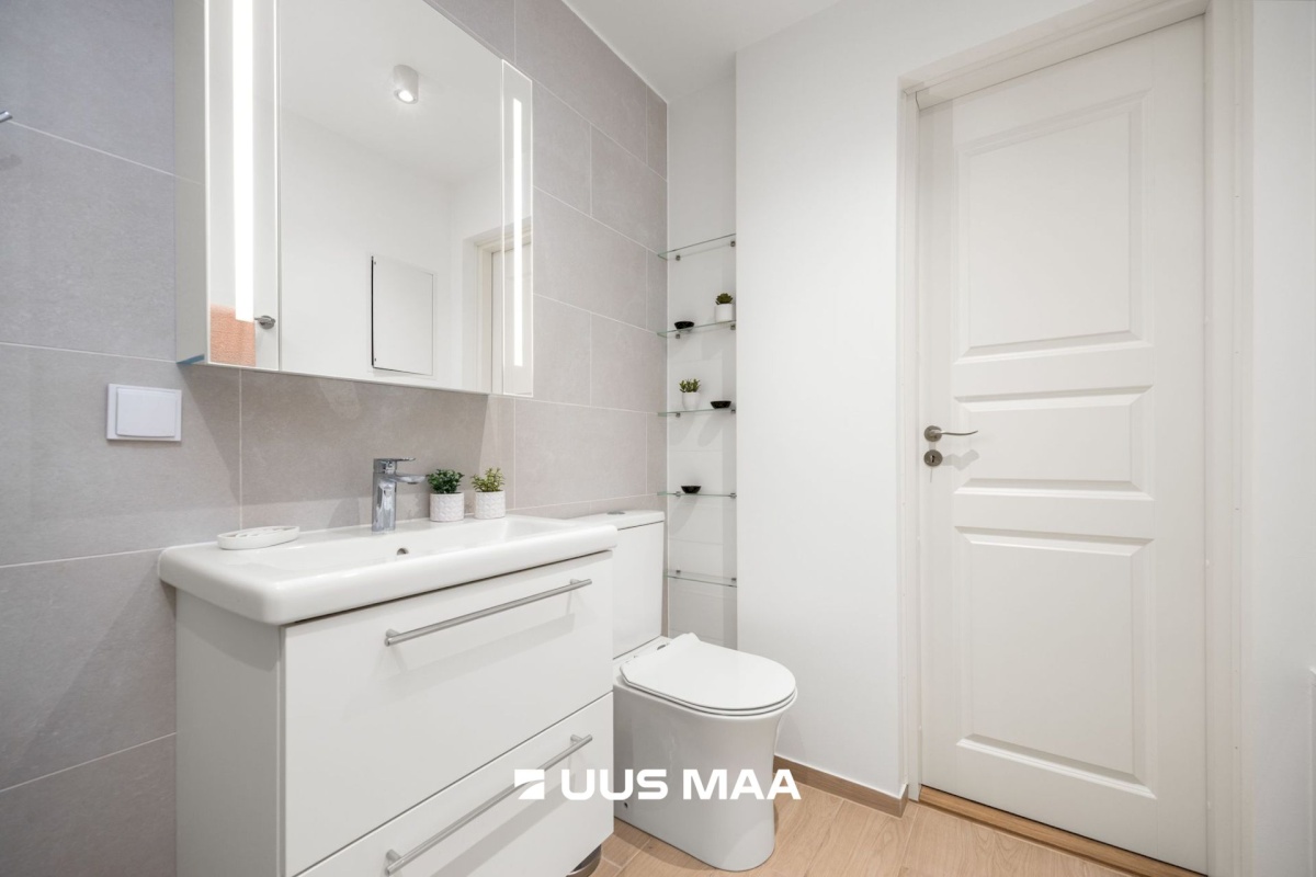 Tallinn, Nõmme linnaosa, Raudtee tn 35