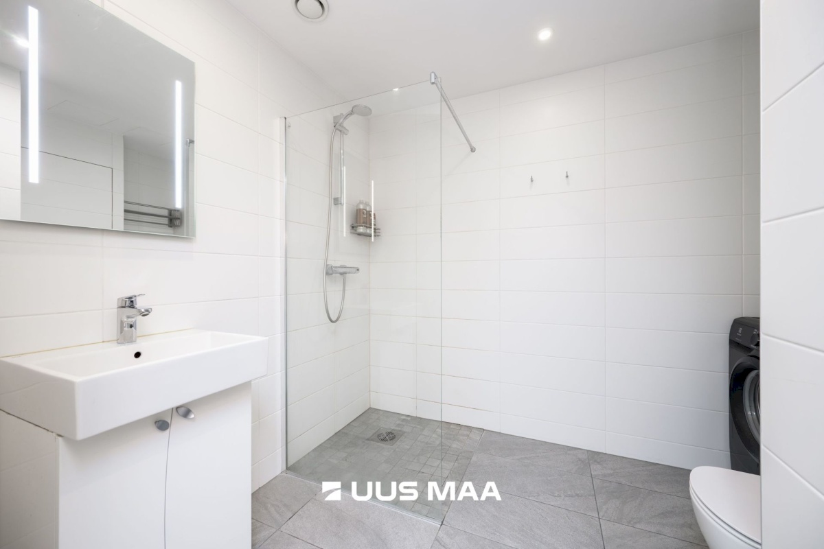 Tallinn, Nõmme linnaosa, Laagri, Kooli tn 3