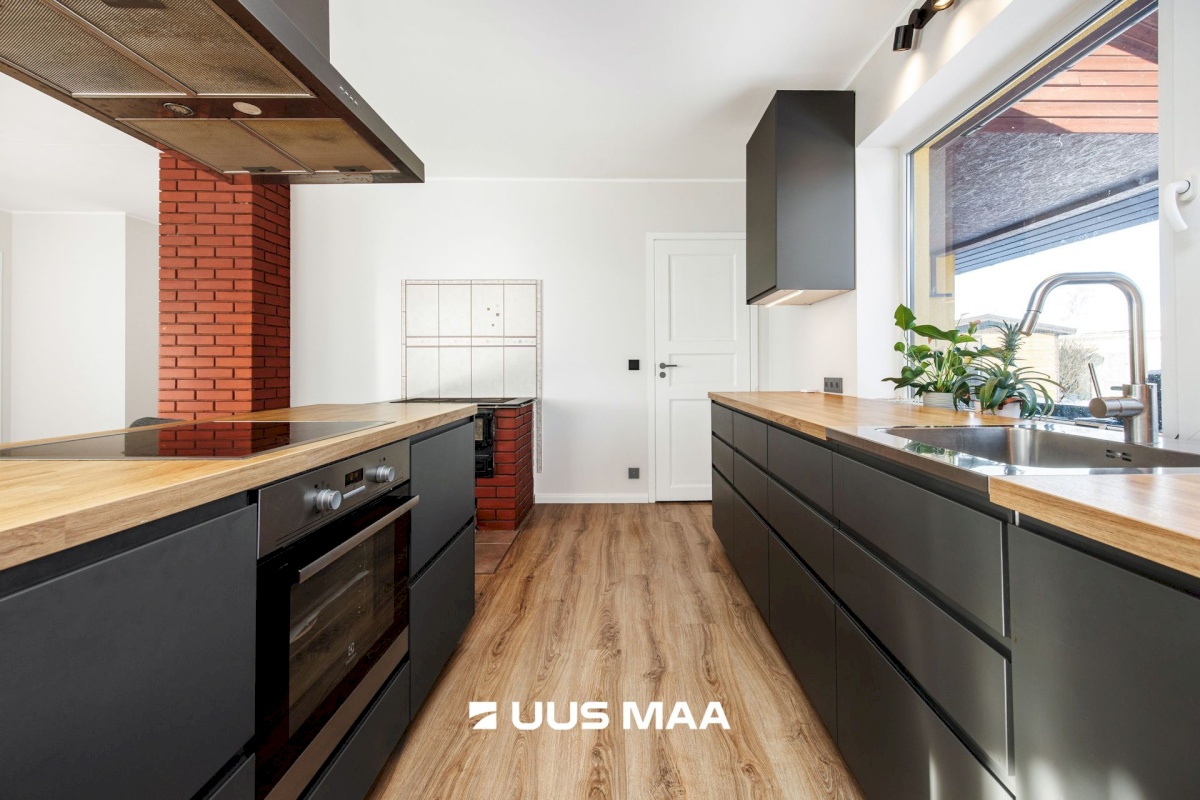 Rae vald, Rae küla, Roosipõõsa tee 7