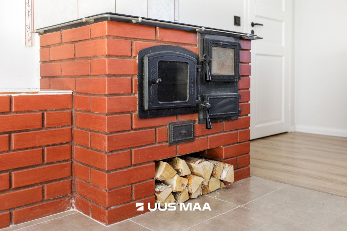 Rae vald, Rae küla, Roosipõõsa tee 7