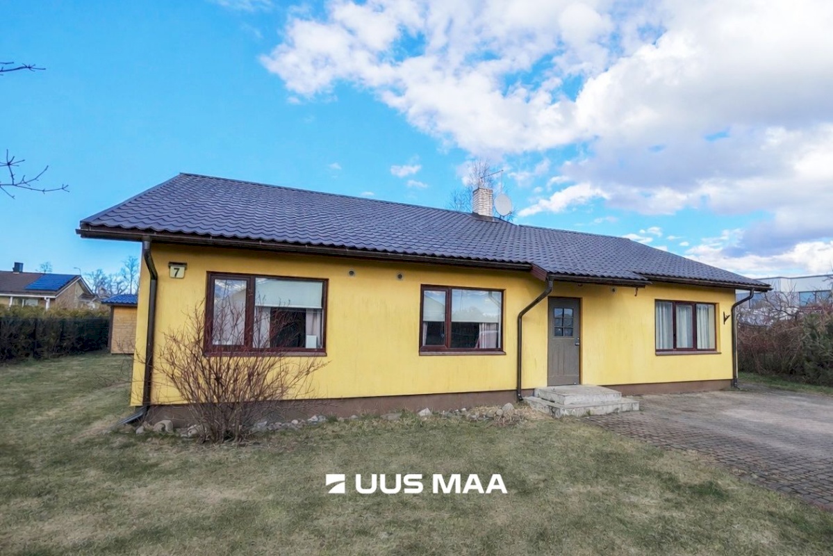 Rae vald, Rae küla, Roosipõõsa tee 7