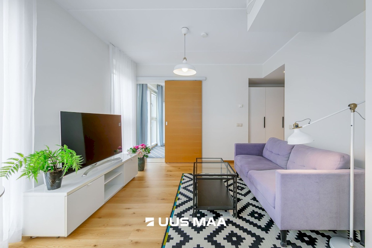 Tallinn, Kristiine linnaosa, Tihase tn 25