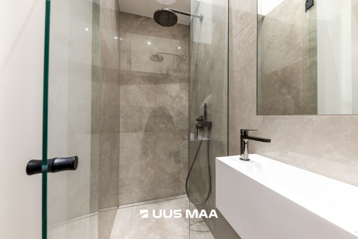 Tallinn, Kesklinna linnaosa, Vanalinna, Lai tn 13