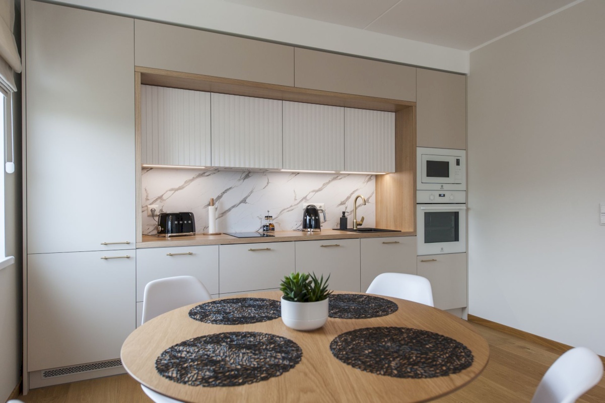 Tallinn, Mustamäe linnaosa, Kadaka, Pöörise 3