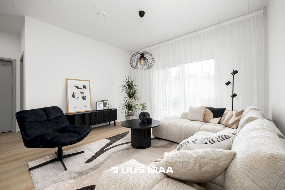 Anija vald, Kehra linn, C.R.Jakobsoni 1