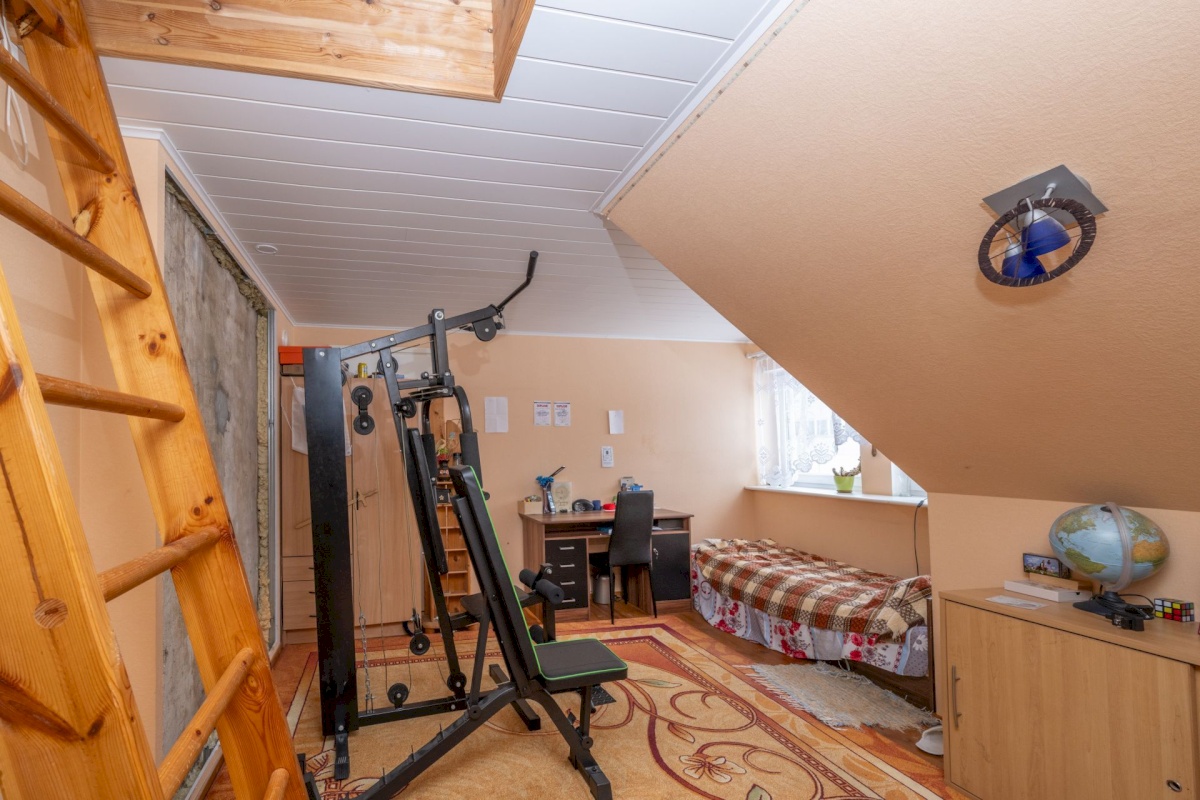 Lääne-Nigula vald, Taebla alevik, Papli pst 1