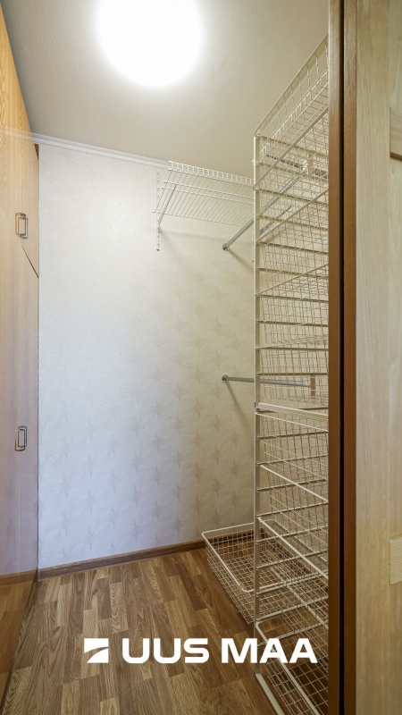 Tallinn, Mustamäe linnaosa, Mustamäe tee 100