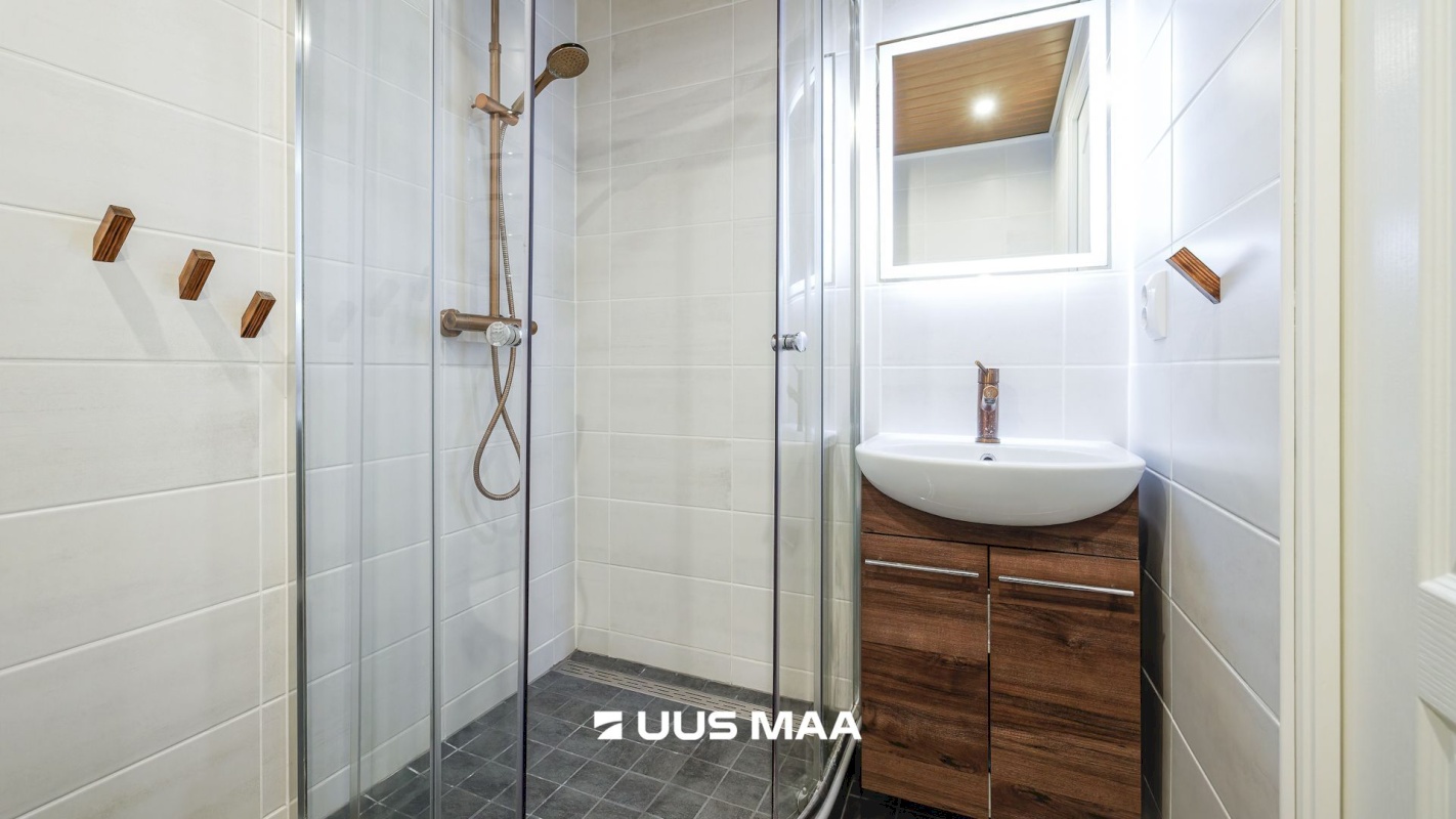 Tallinn, Mustamäe linnaosa, Mustamäe tee 100