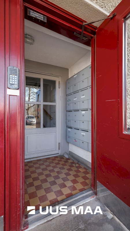 Tallinn, Mustamäe linnaosa, Mustamäe tee 100