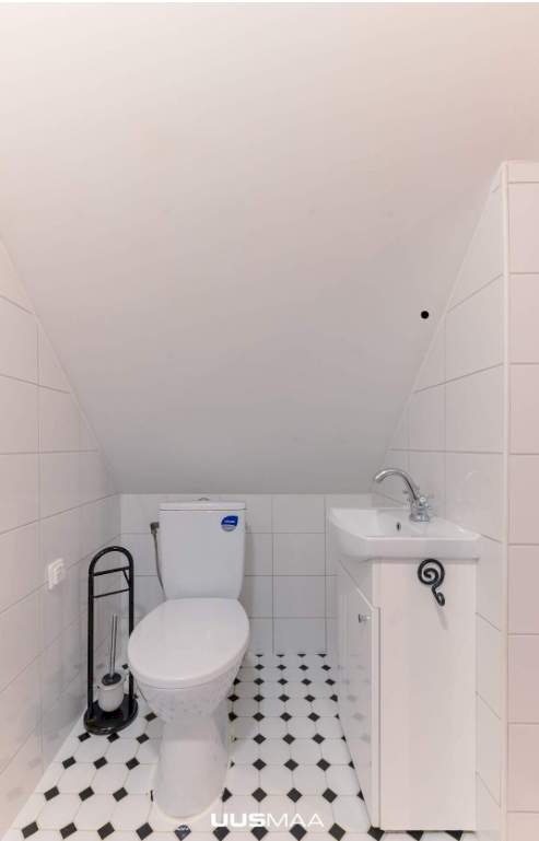 Rakvere linn, Aia tn 11