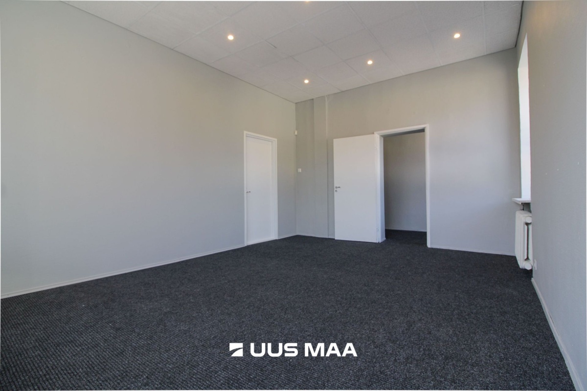 Pärnu linn, Pärnu linn, Kesklinn, Akadeemia tn 7