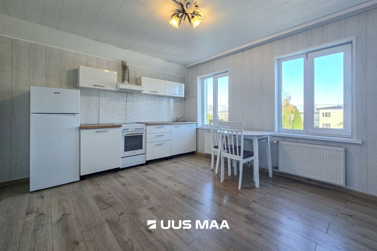 Viljandi linn, Uueveski, Kullamäe tn 9