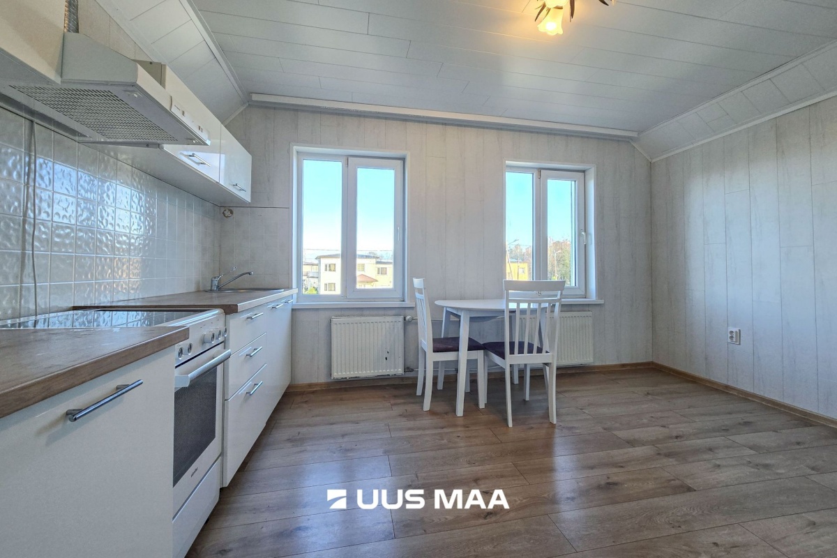 Viljandi linn, Uueveski, Kullamäe tn 9