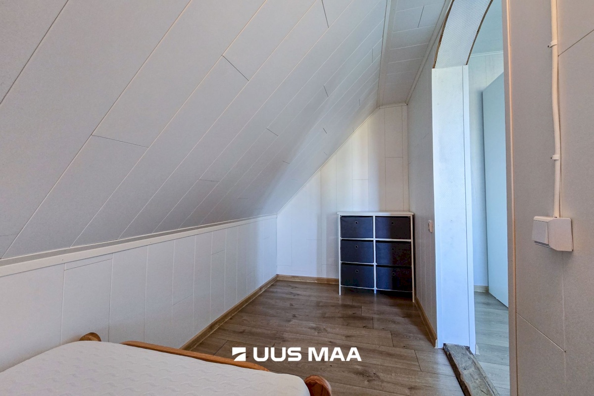 Viljandi linn, Uueveski, Kullamäe tn 9