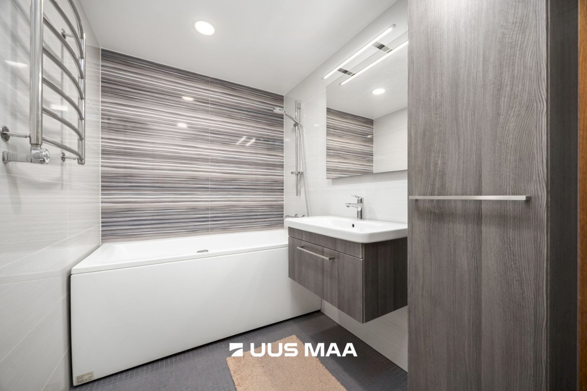 Tallinn, Kesklinna linnaosa, Keldrimäe, Tartu mnt 52