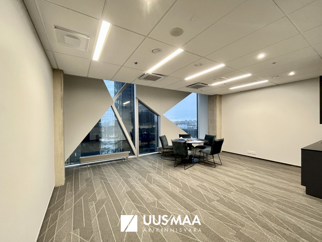 Tallinn, Kesklinna linnaosa, Maakri 30