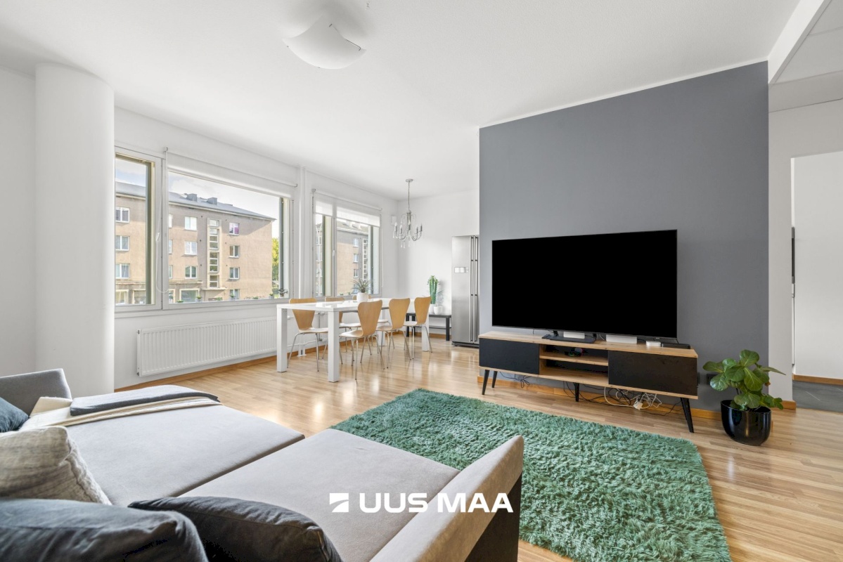 Tallinn, Kesklinna linnaosa, Pärnu mnt 110