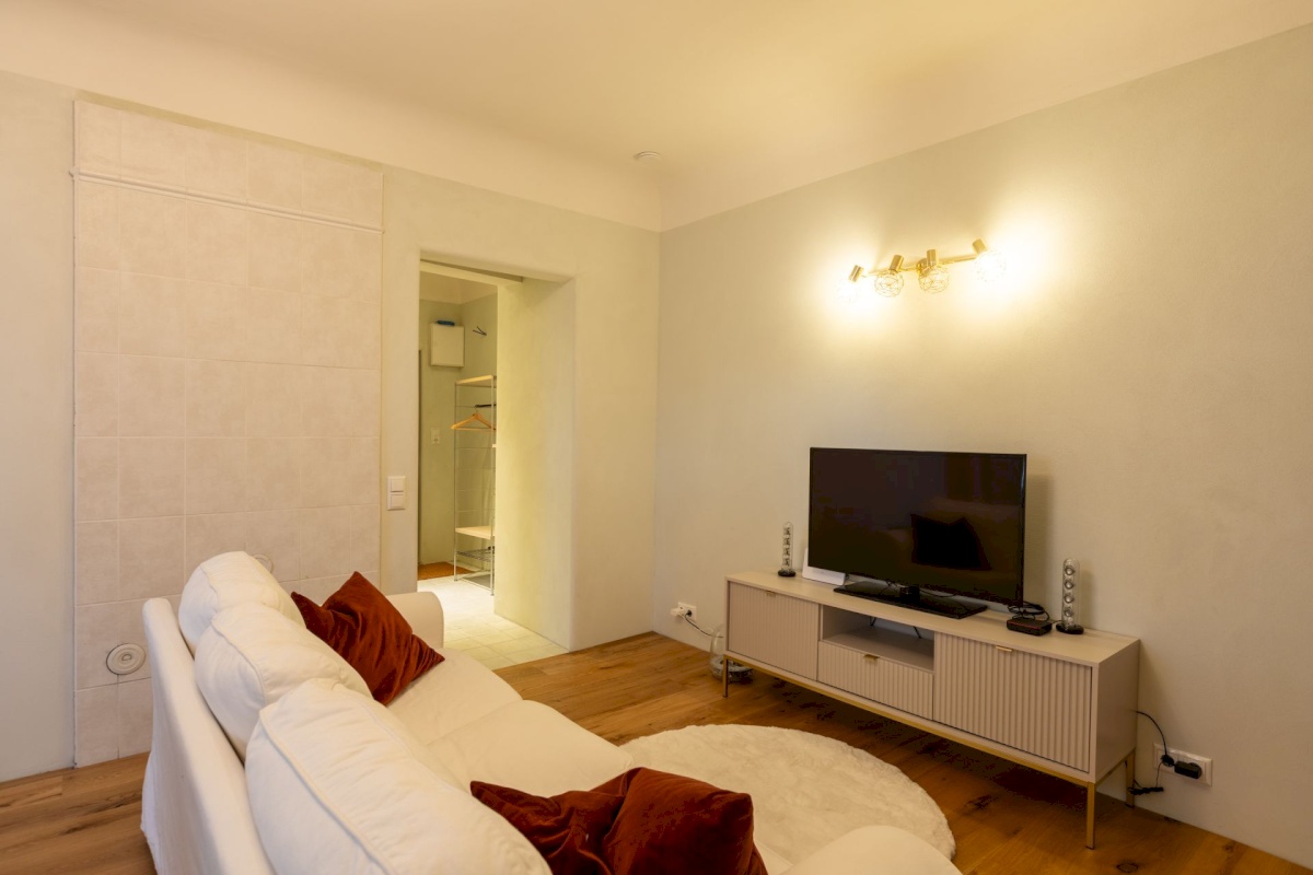 Pärnu linn, Pärnu linn, Kesklinn, Väike-Kuke 6