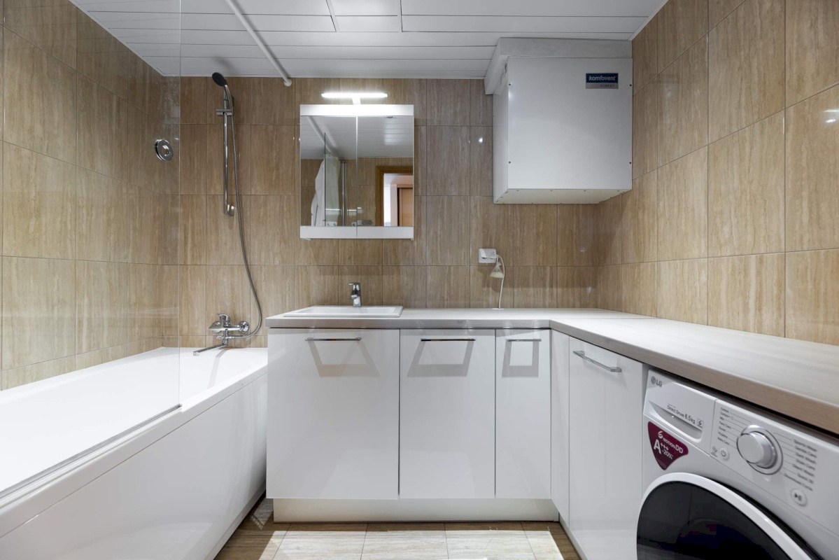 Tallinn, Lasnamäe linnaosa, Meeliku tn 21/3