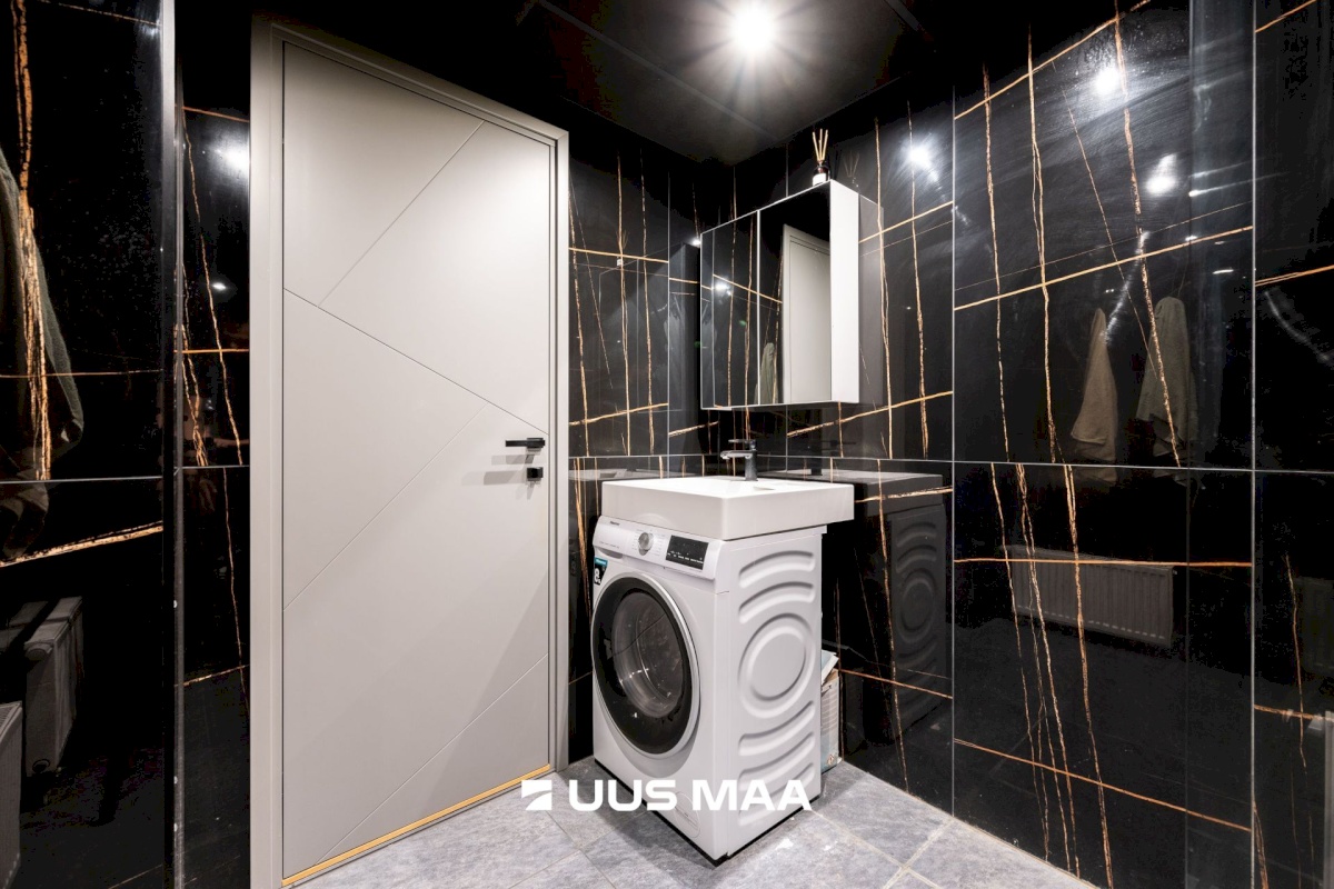 Tallinn, Kesklinna linnaosa, Südalinn, Ahtri 6A