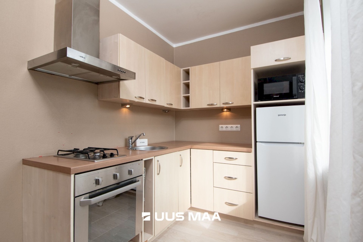 Tallinn, Kesklinna linnaosa, Kompassi, Pronksi 4