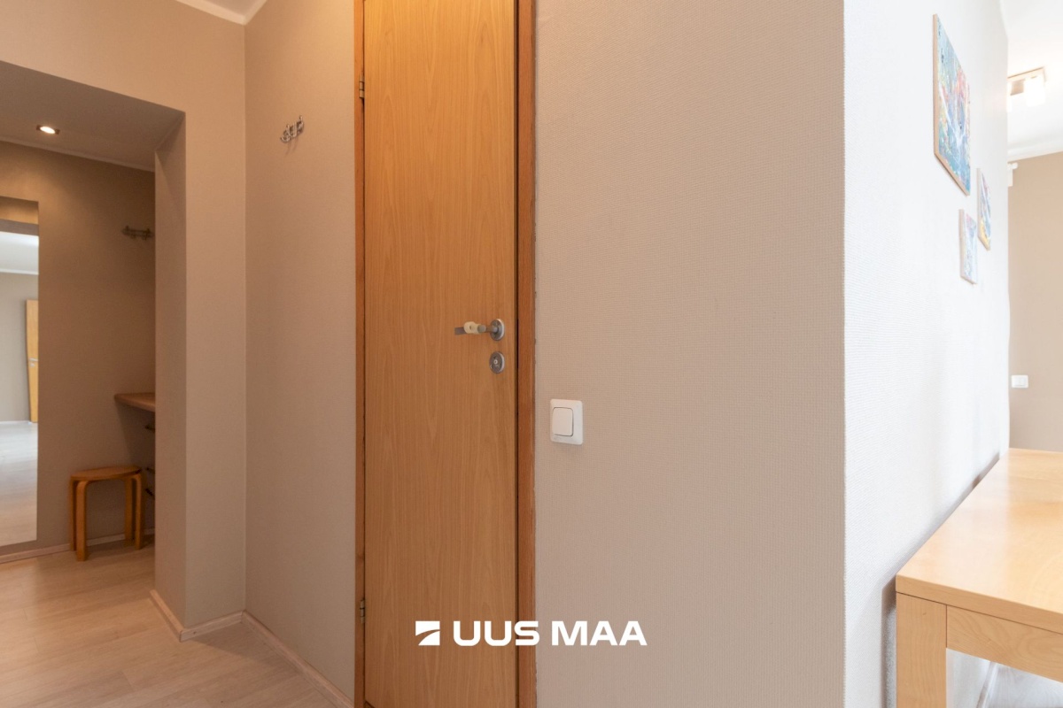 Tallinn, Kesklinna linnaosa, Kompassi, Pronksi 4