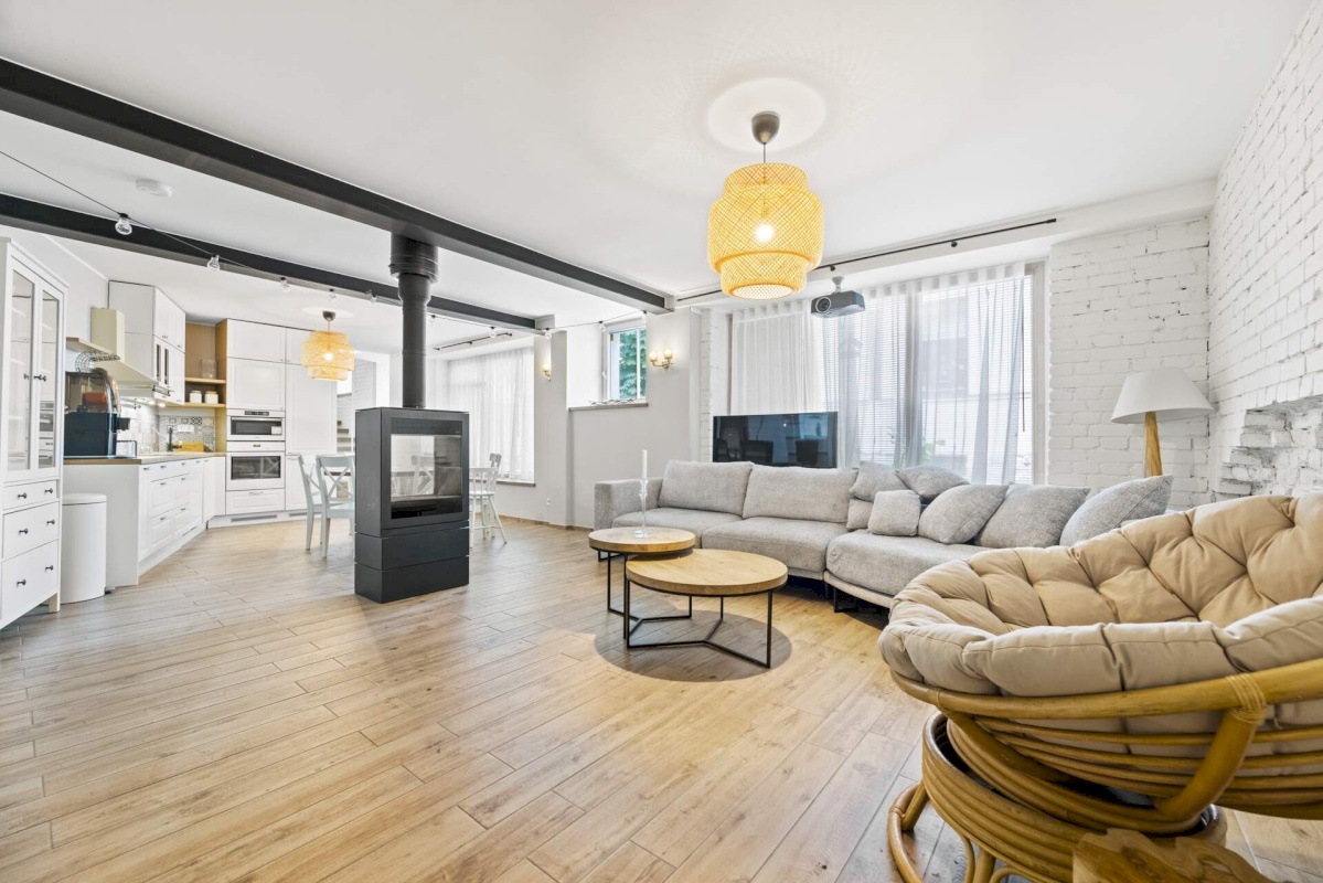 Tallinn, Kesklinna linnaosa, Kadriorg, Narva mnt 57/2