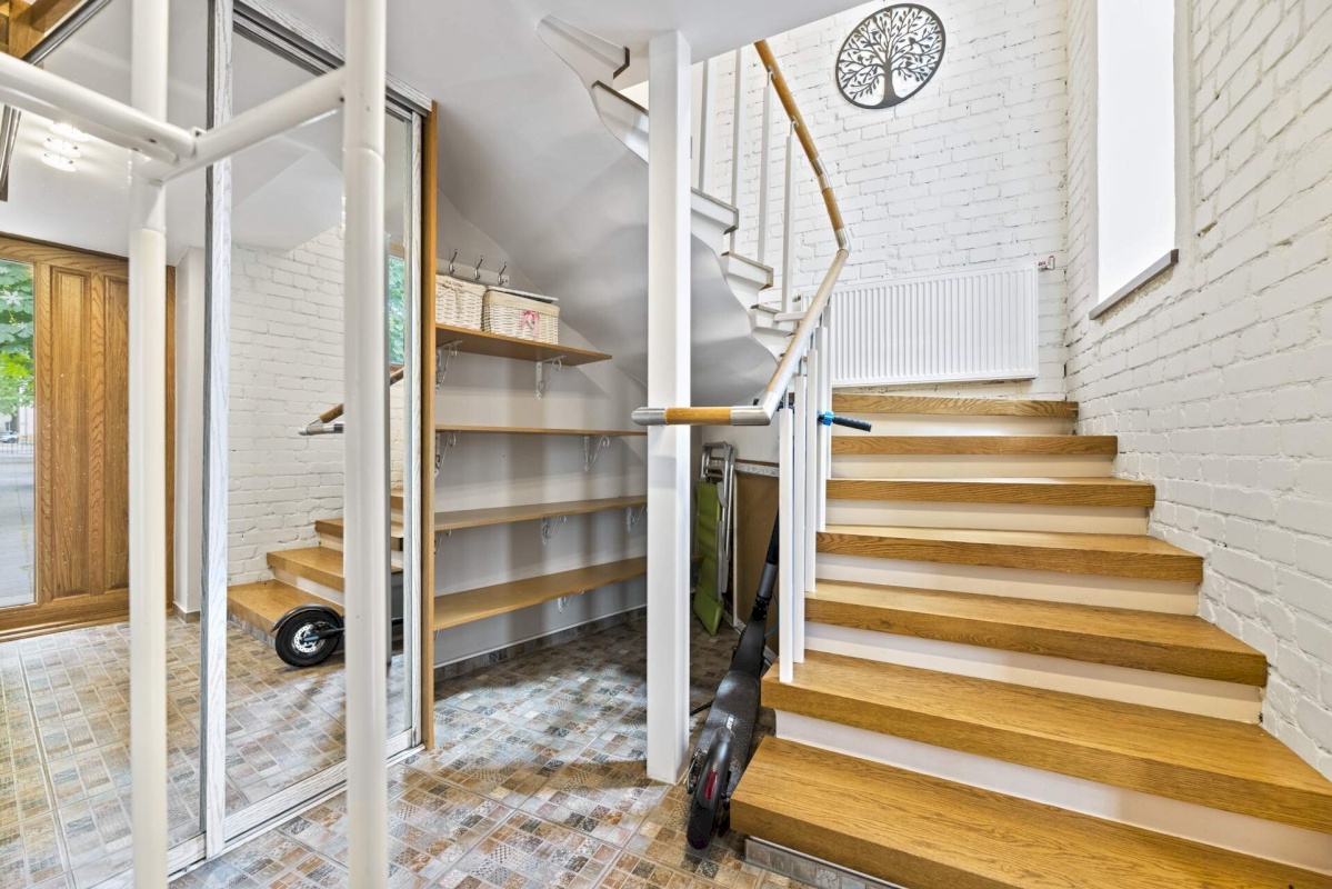 Tallinn, Kesklinna linnaosa, Kadriorg, Narva mnt 57/2