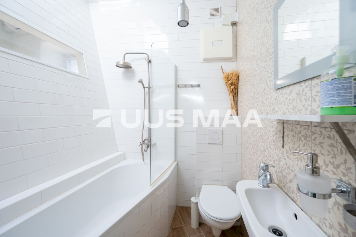 Tallinn, Kesklinna linnaosa, Kadriorg, Narva mnt 57/2