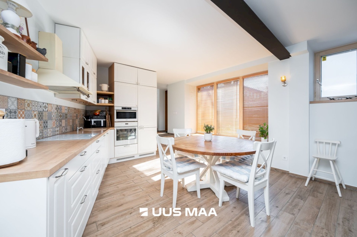 Tallinn, Kesklinna linnaosa, Kadriorg, Narva mnt 57/2