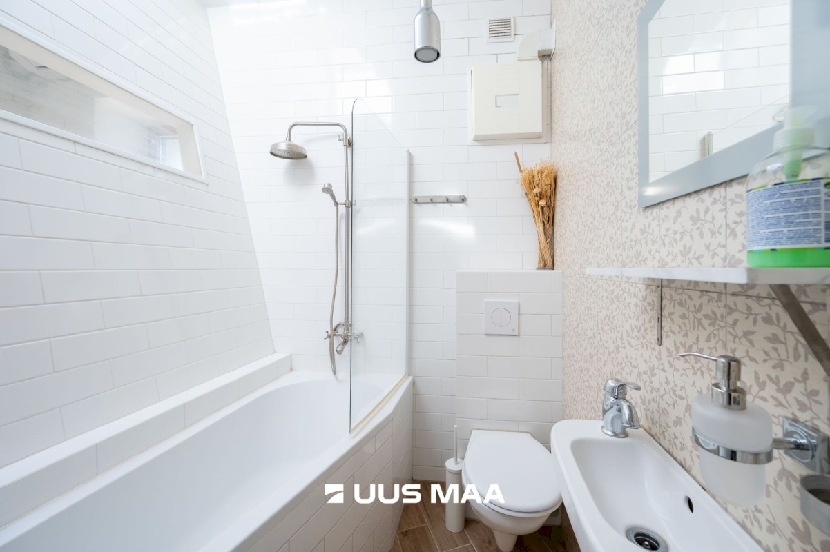 Tallinn, Kesklinna linnaosa, Kadriorg, Narva mnt 57/2