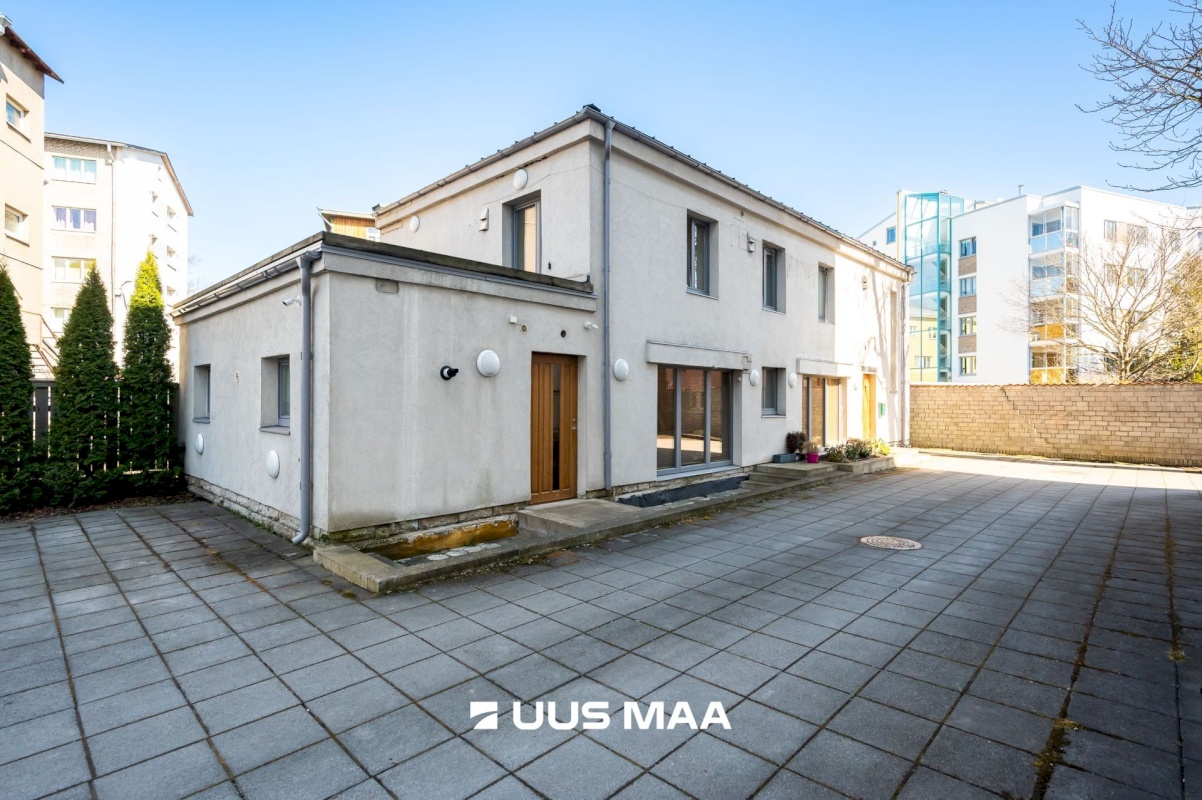 Tallinn, Kesklinna linnaosa, Kadriorg, Narva mnt 57/2