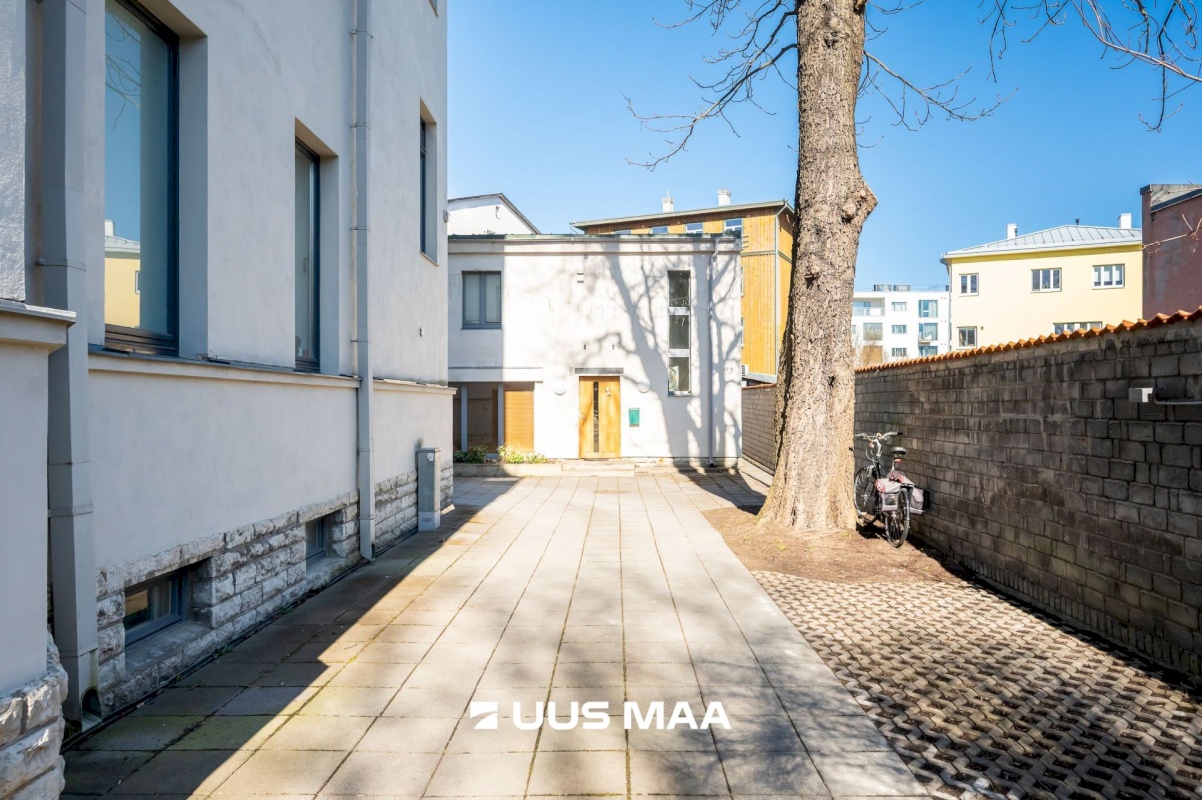 Tallinn, Kesklinna linnaosa, Kadriorg, Narva mnt 57/2