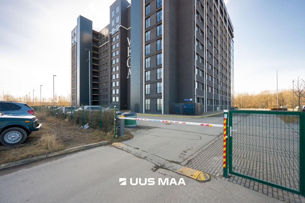 Tallinn, Lasnamäe linnaosa, Mustakivi, Mustakivi tee 25