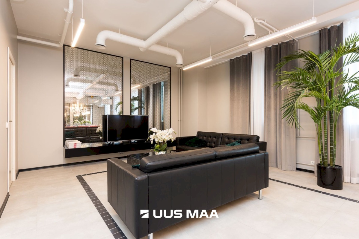 Tallinn, Lasnamäe linnaosa, Mustakivi, Mustakivi tee 25