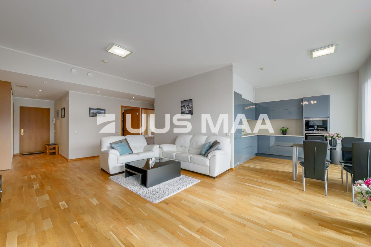 Tallinn, Kesklinna linnaosa, Hobujaama 10