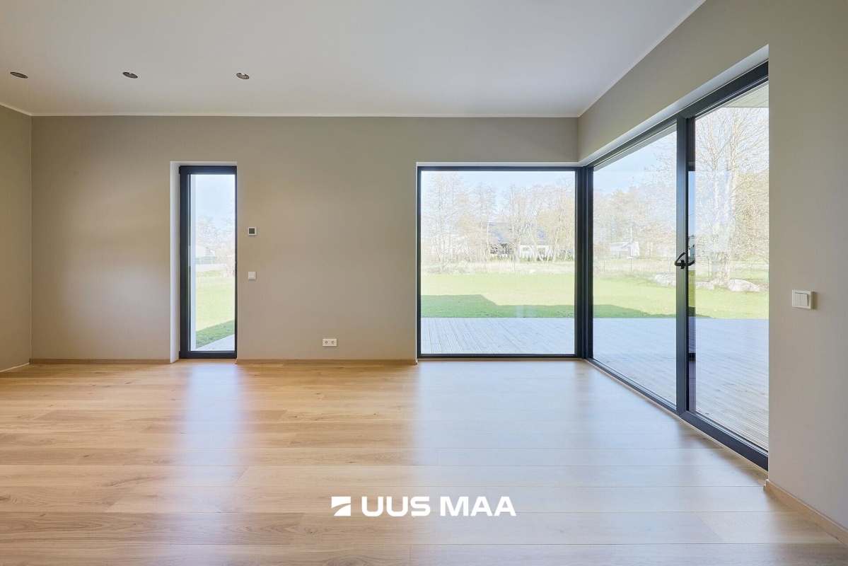 Viimsi vald, Rohuneeme küla, Rohuneeme tee 144-1