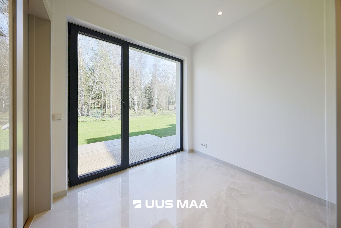 Viimsi vald, Rohuneeme küla, Rohuneeme tee 144-1