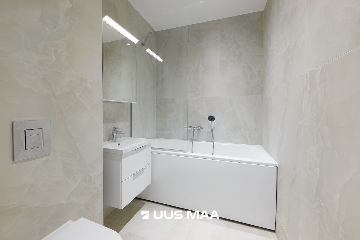 Viimsi vald, Rohuneeme küla, Rohuneeme tee 144