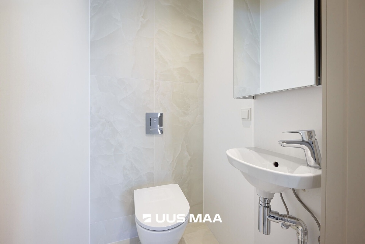 Viimsi vald, Rohuneeme küla, Rohuneeme tee 144