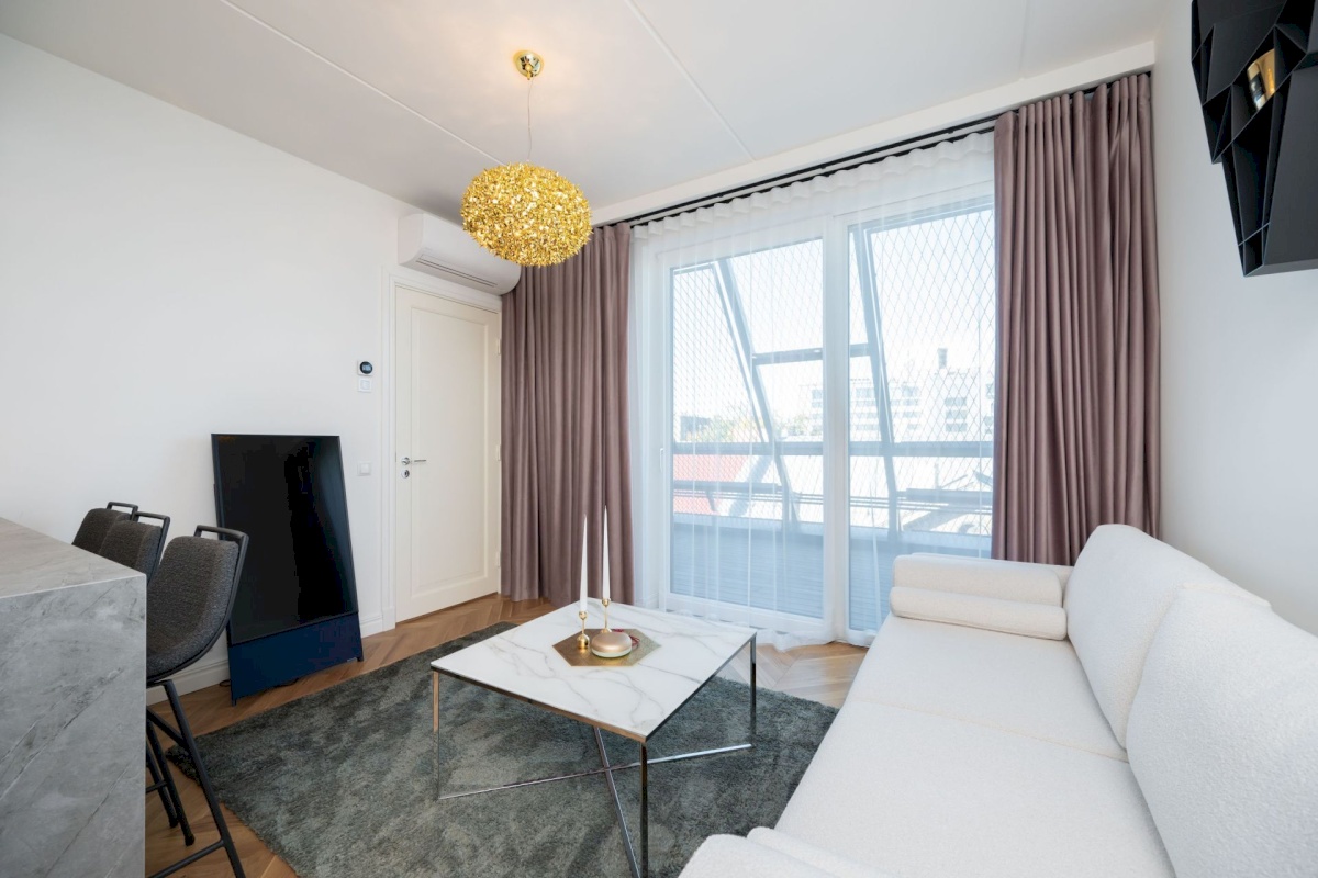 Tallinn, Kesklinna linnaosa, V.Reimani 8