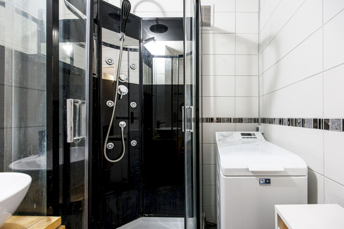 Tallinn, Mustamäe linnaosa, Ehitajate tee 51