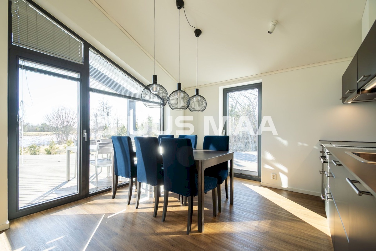 Saaremaa vald, Kuressaare linn, Merikotka 20